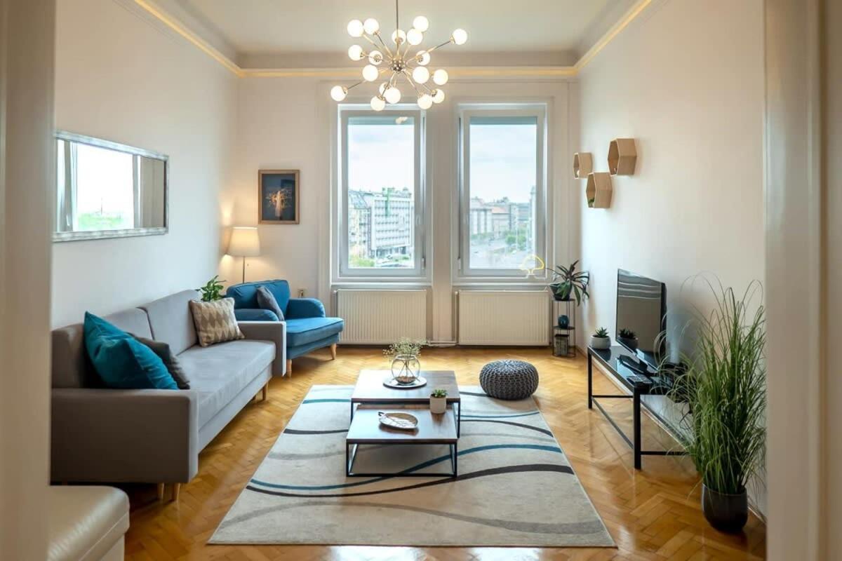 Chic Central Flat With River View Budapešť Exteriér fotografie