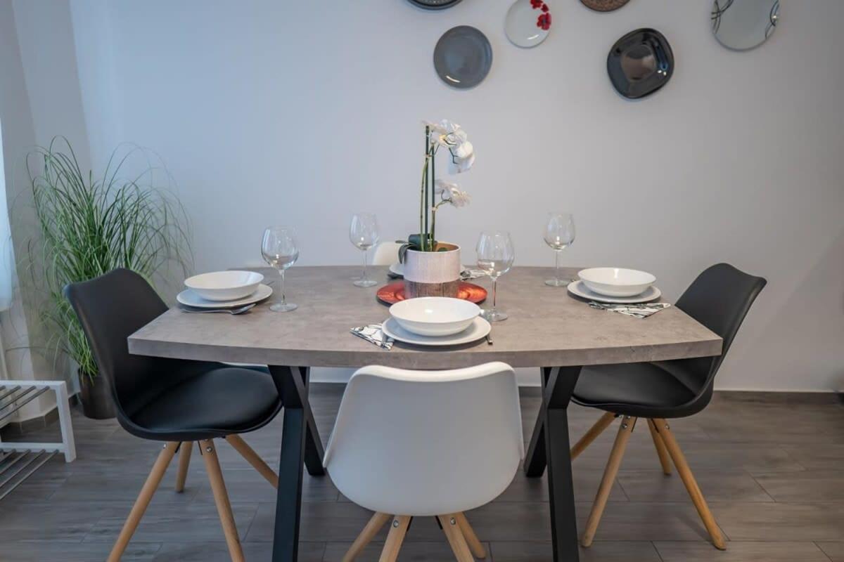 Chic Central Flat With River View Budapešť Exteriér fotografie