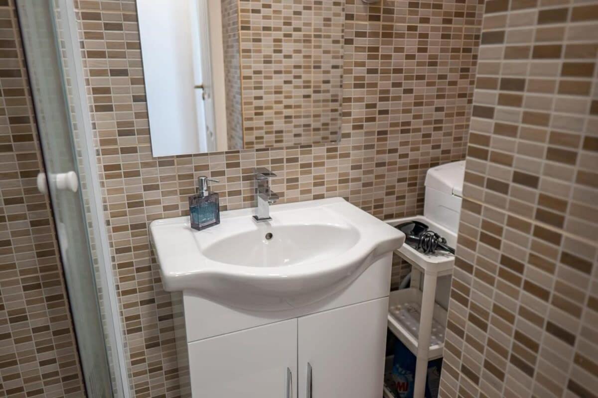 Chic Central Flat With River View Budapešť Exteriér fotografie