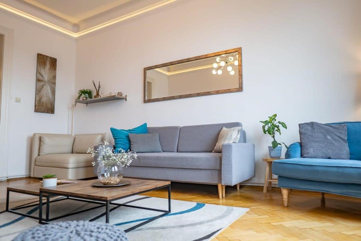 Chic Central Flat With River View Budapešť Exteriér fotografie