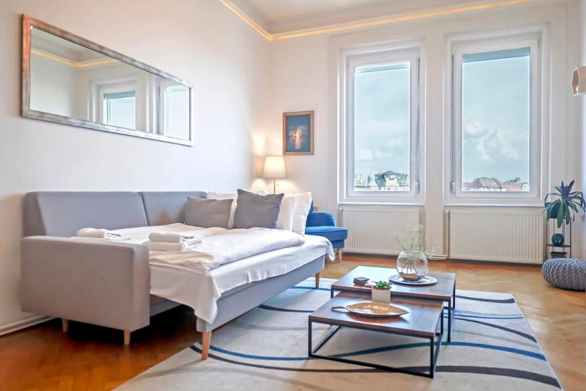 Chic Central Flat With River View Budapešť Exteriér fotografie