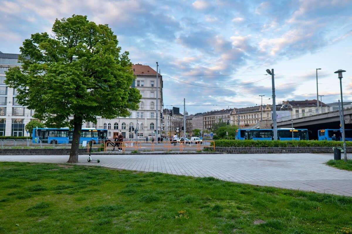 Chic Central Flat With River View Budapešť Exteriér fotografie